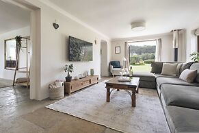 Leavens Farmstead Rural Retreat With Hot Tub
