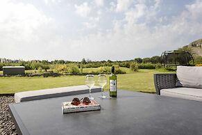 Leavens Farmstead Rural Retreat With Hot Tub