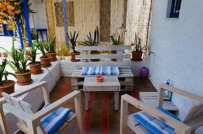 Marini Traditional Cottages