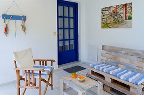 Marini Traditional Cottages