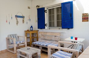 Marini Traditional Cottages