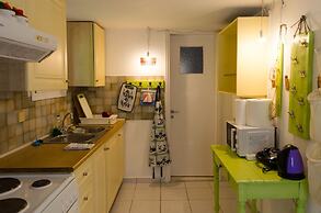 Marini Traditional Cottages