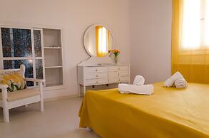 Marini Traditional Cottages