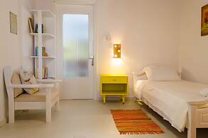 Marini Traditional Cottages