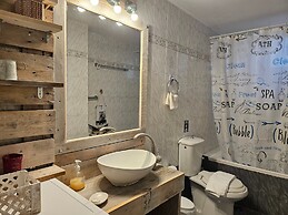 Marini Traditional Cottages