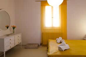 Marini Traditional Cottages