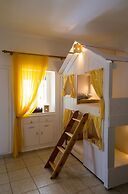 Marini Traditional Cottages