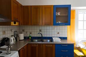 Marini Traditional Cottages