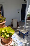 Marini Traditional Cottages