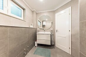 Olive Leaf Kastela - First Floor Apartment