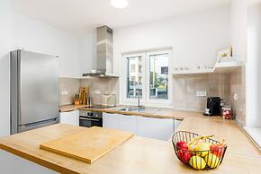 Olive Leaf - Ground Floor Apartment