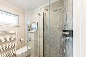 Olive Leaf - Ground Floor Apartment