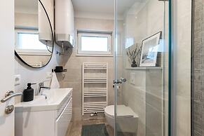 Olive Leaf - Ground Floor Apartment