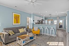 Atlantic Blue 4 Bedroom Townhouse by RedAwning