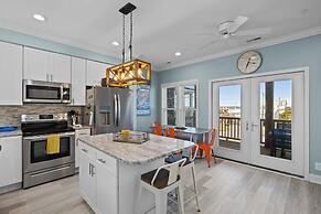 Atlantic Blue 4 Bedroom Townhouse by RedAwning