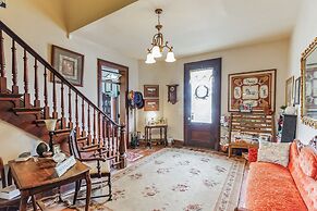 Carroll Cottage 1 Bedroom by Main Street Bed & Breakfast