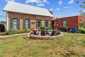 Carroll Cottage 1 Bedroom by Main Street Bed & Breakfast