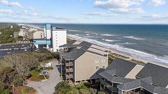 Shore Joy 3 Bedroom Condo by RedAwning