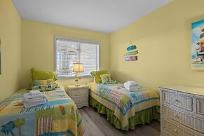 Shore Joy 3 Bedroom Condo by RedAwning