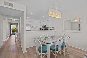 Shore Joy 3 Bedroom Condo by RedAwning
