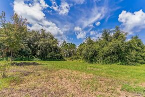 Relaxing 4br Hideaway In Groveland 4 Bedroom Cottage by RedAwning