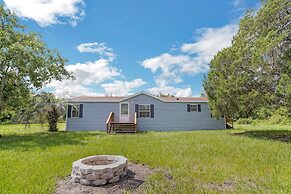 Relaxing 4br Hideaway In Groveland 4 Bedroom Cottage by RedAwning