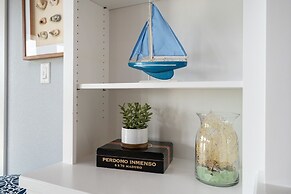 Crystal Villa 3 Bedroom Home by RedAwning