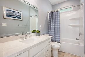 Crystal Villa 3 Bedroom Home by RedAwning