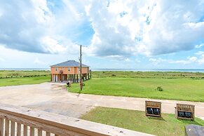 Sandpiper Cove 4 Bedroom Home by RedAwning