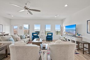 Sandpiper Cove 4 Bedroom Home by RedAwning