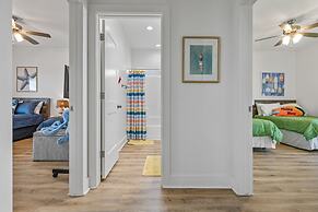 Sandpiper Cove 4 Bedroom Home by RedAwning