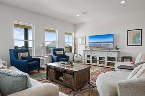 Sandpiper Cove 4 Bedroom Home by RedAwning