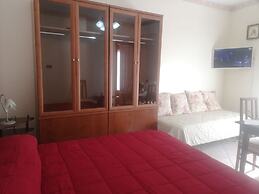 Antico Portale Host Roberto