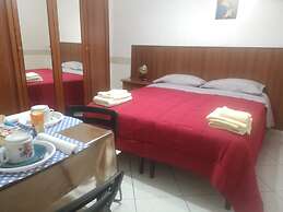 Antico Portale Host Roberto