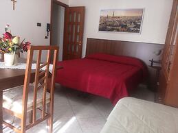 Antico Portale Host Roberto