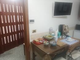 Antico Portale Host Roberto