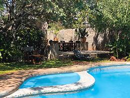 Room in Lodge - Zambezi Boutique Lodge, 2 Suites ask for our Free Sava