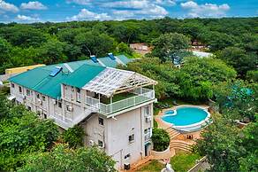 Room in Lodge - Zambezi Boutique Lodge, 2 Suites ask for our Free Sava