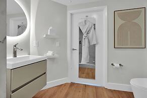 2 Bedroom City Ocean Tresure