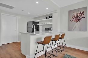 2 Bedroom City Ocean Tresure