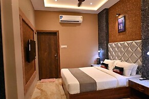 The Apple Tree Hotel