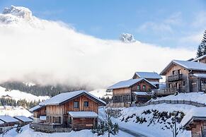 Alpendorf Dachstein West by ALPS RESORTS