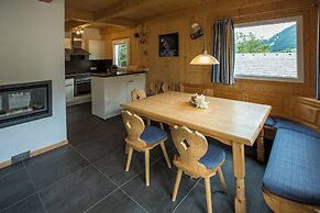 Alpendorf Dachstein West by ALPS RESORTS