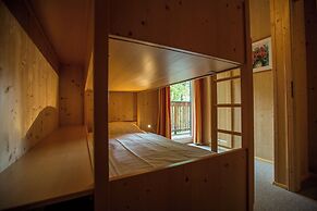 Alpendorf Dachstein West by ALPS RESORTS
