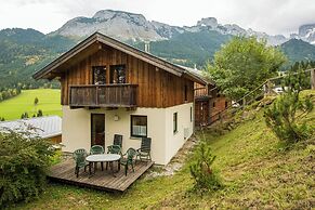 Alpendorf Dachstein West by ALPS RESORTS