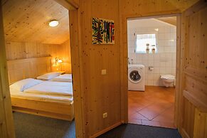 Alpendorf Dachstein West by ALPS RESORTS
