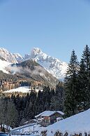 Alpendorf Dachstein West by ALPS RESORTS