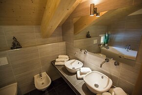 Alpendorf Dachstein West by ALPS RESORTS