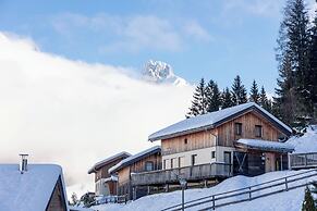 Alpendorf Dachstein West by ALPS RESORTS