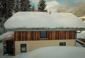 Alpendorf Dachstein West by ALPS RESORTS